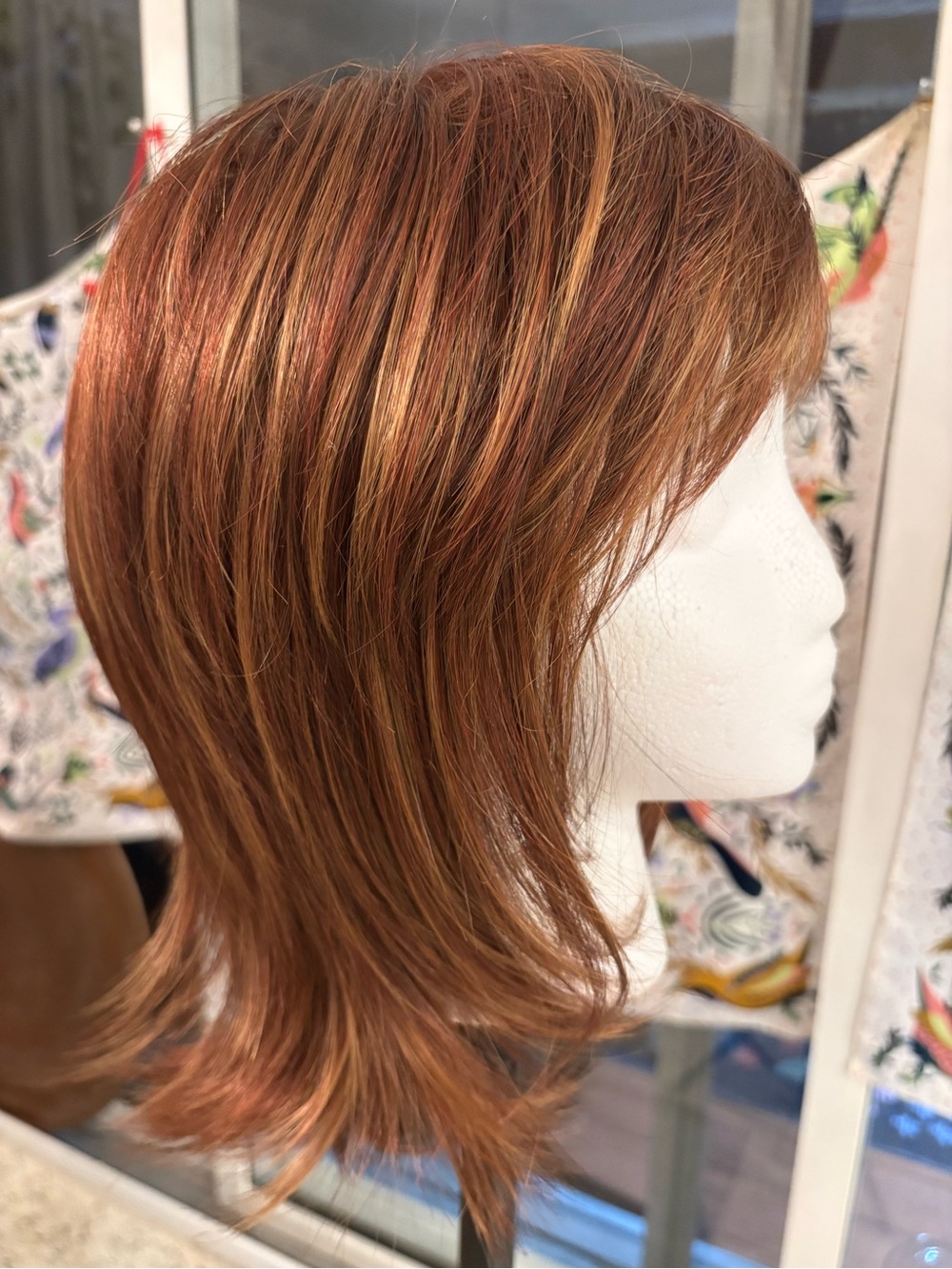 RENE OF PARIS Bailey Synthetic Wig! Mid length Shag! Nearly NEW! Irish Spice!